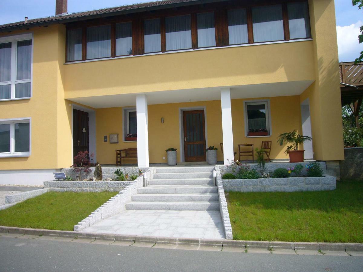 Im Alten Schulhaus - Keine Monteure Appartement
